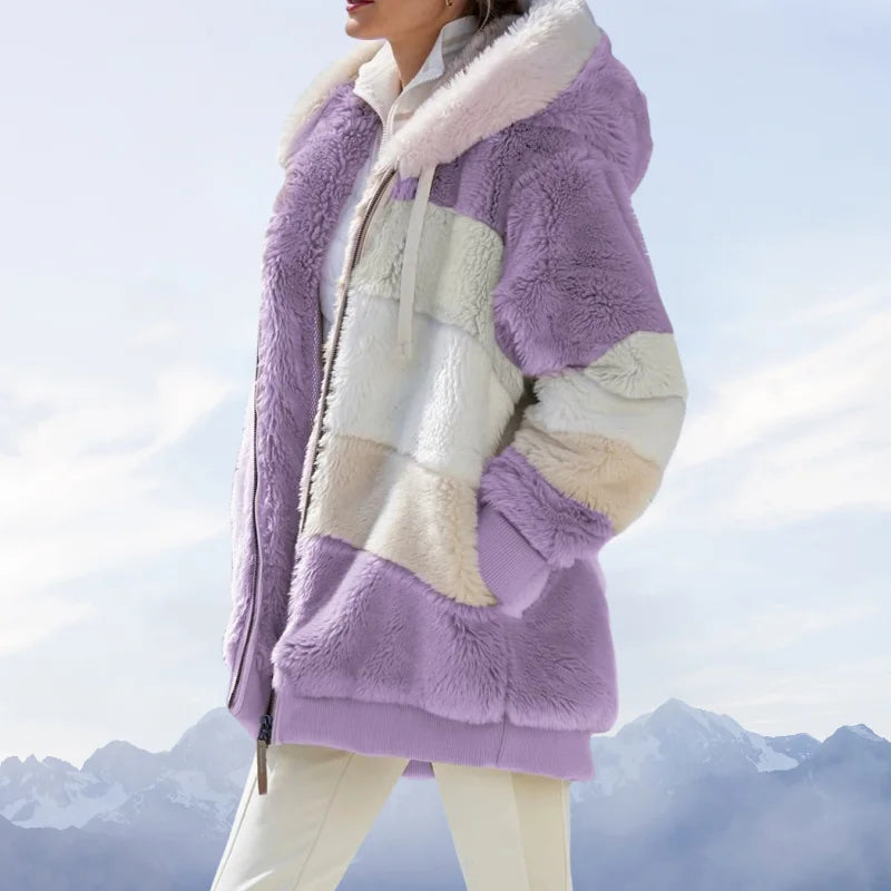 Tidlös Fuskpälsjacka med Huva – Komfort och Stil i Ett